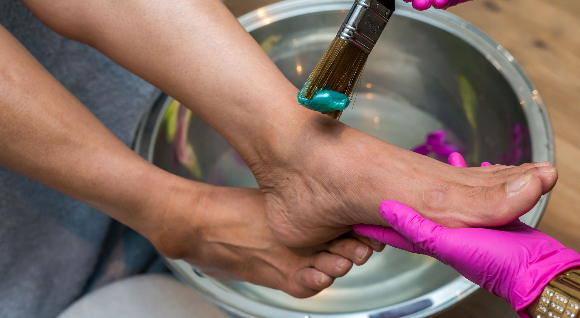 Our Guide to Nail Bars